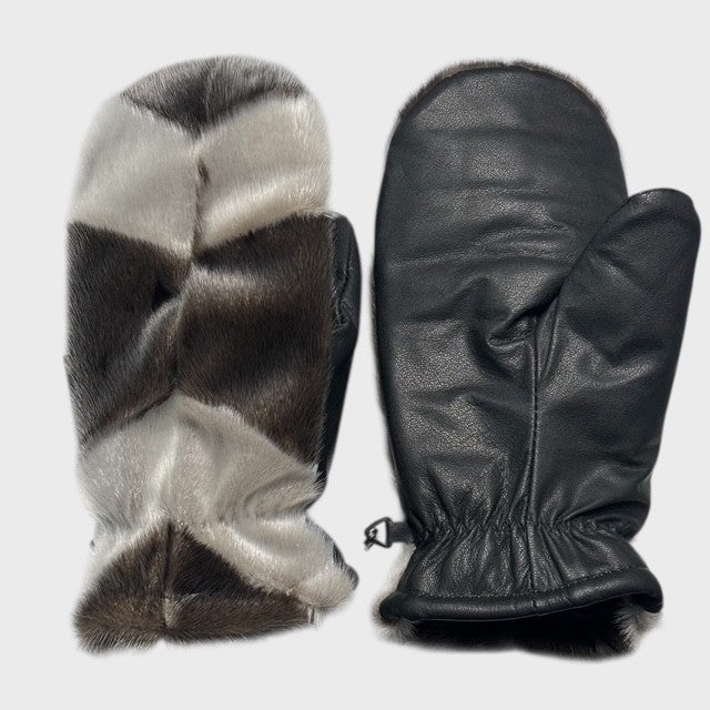 Outdoor Seal Mitts with Milkweed Insulation