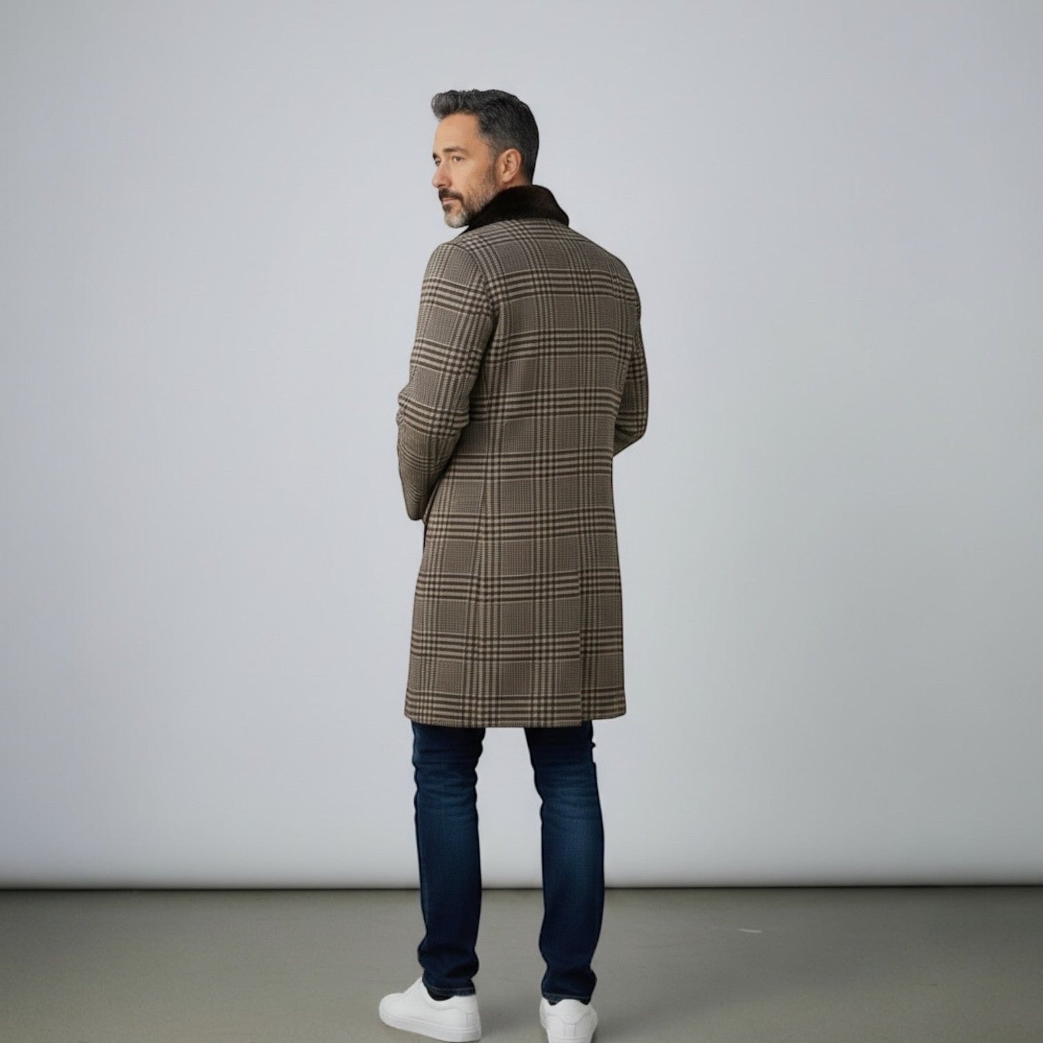 Cashmere & Wool Men's Double Breasted Coat - Mink Collar