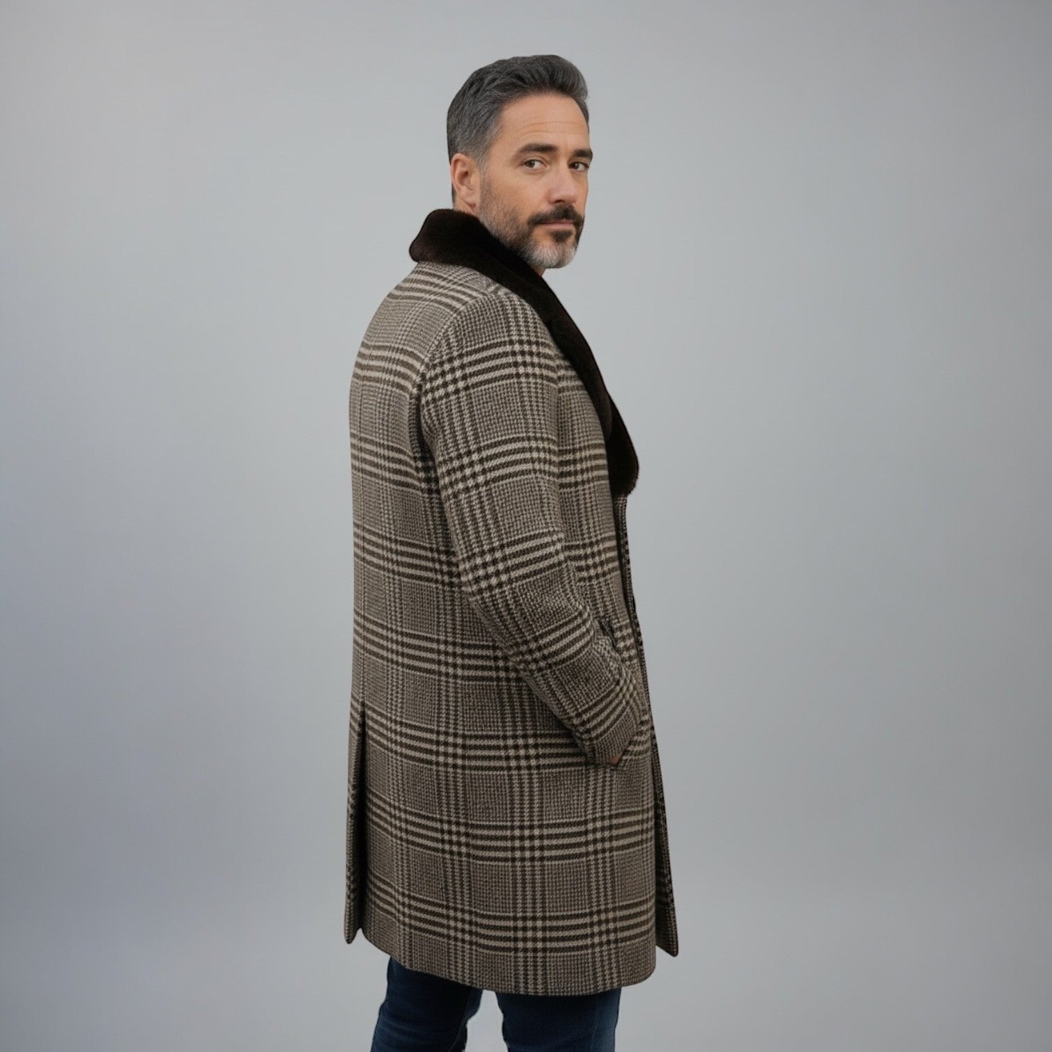 Cashmere & Wool Men's Double Breasted Coat - Mink Collar