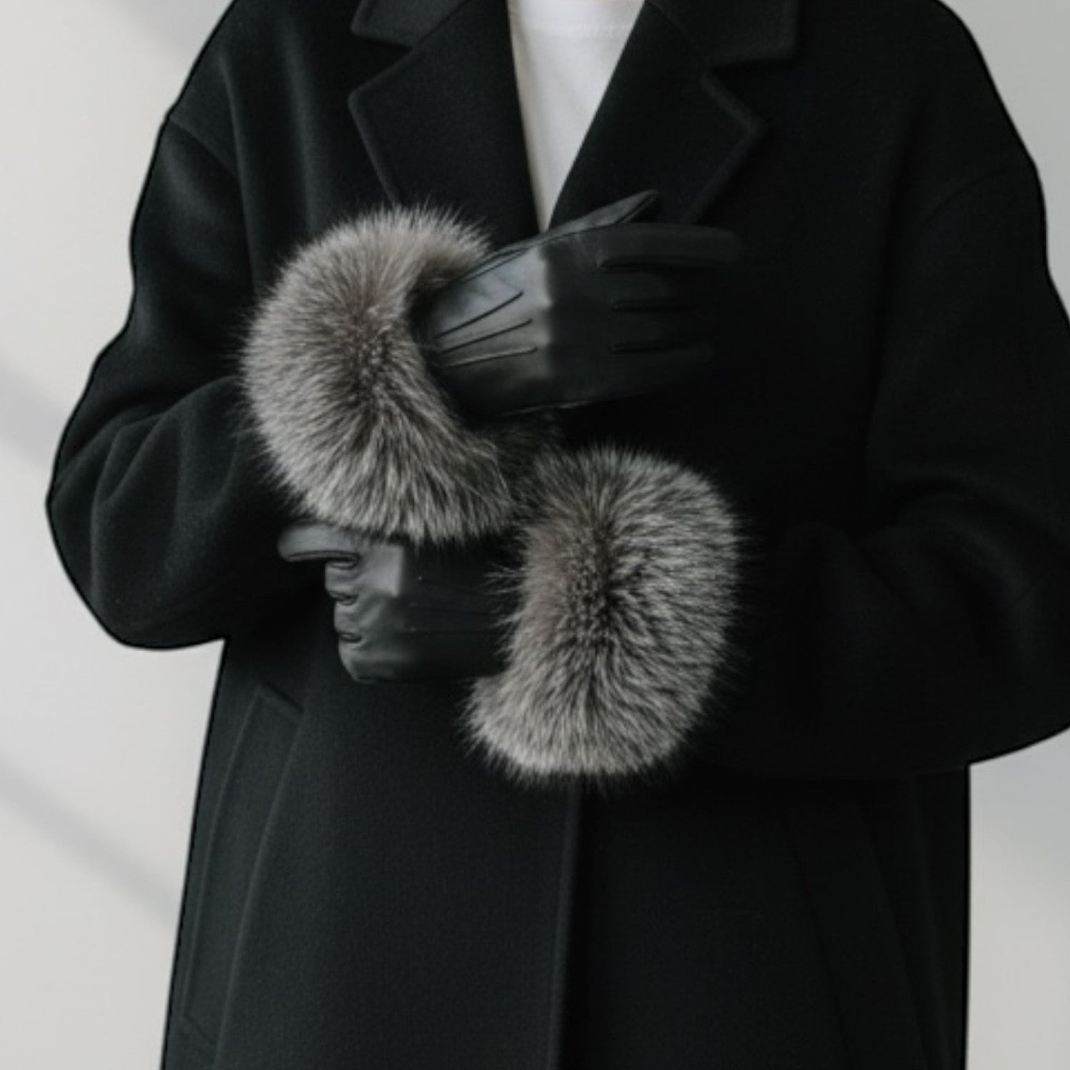 Black Leather Gloves with Fox Trim